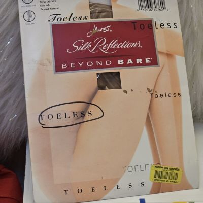 HANES SILK REFLECTIONS BEYOND BARE TOELESS PANTY HOSE SIZE AB BEYON NATURAL